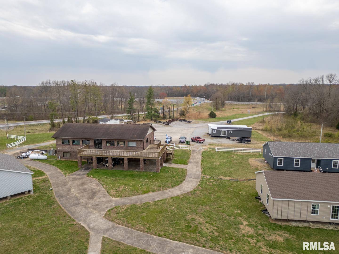 11478-Ste B Imhoff LN, Johnston City, IL 62951