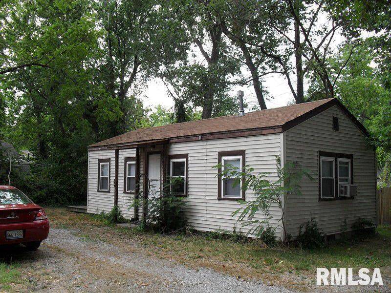 607 N ALMOND ST #1, Carbondale, IL 62901