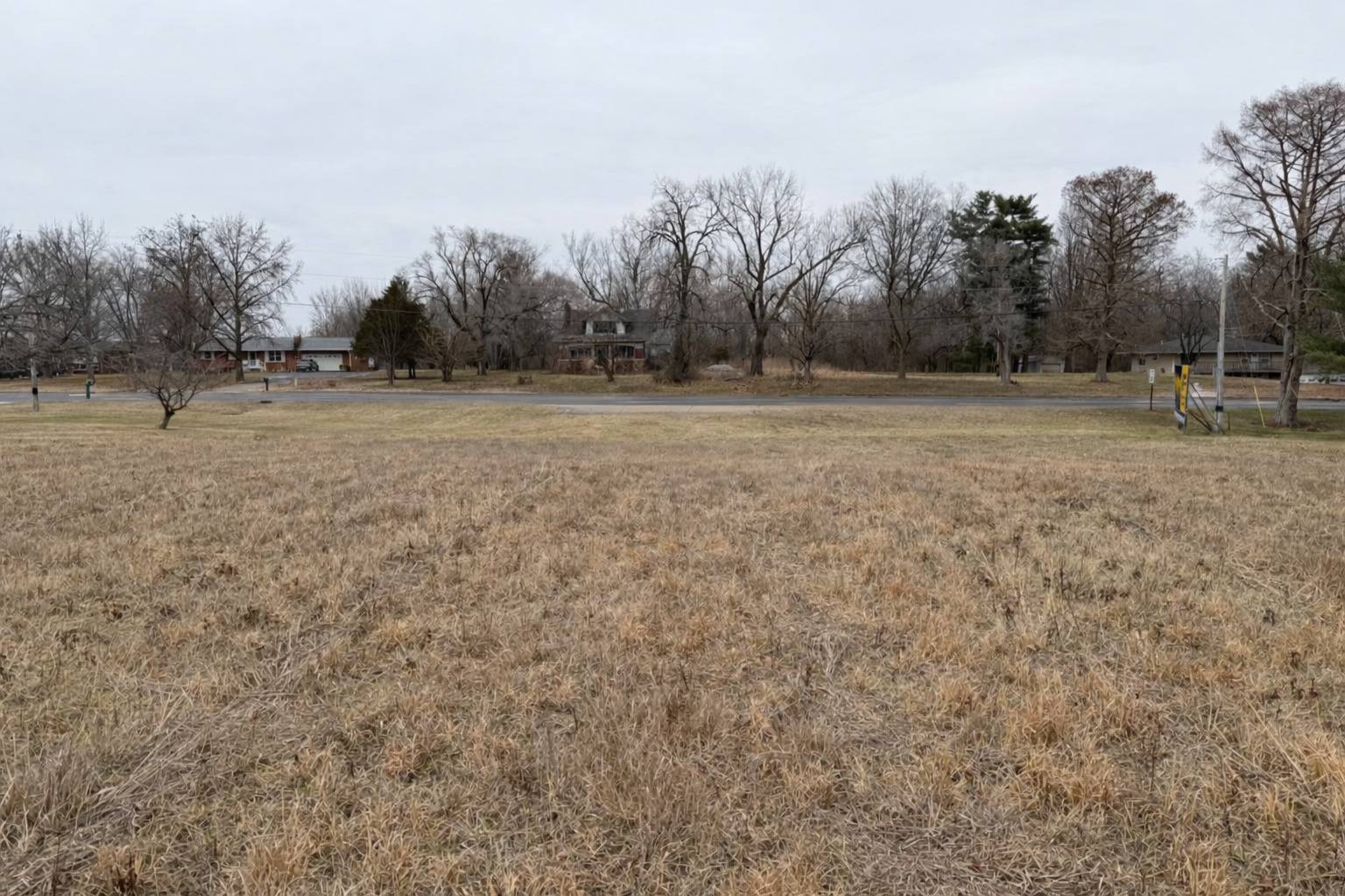 2019 W MAIN ST, Salem, IL 62881