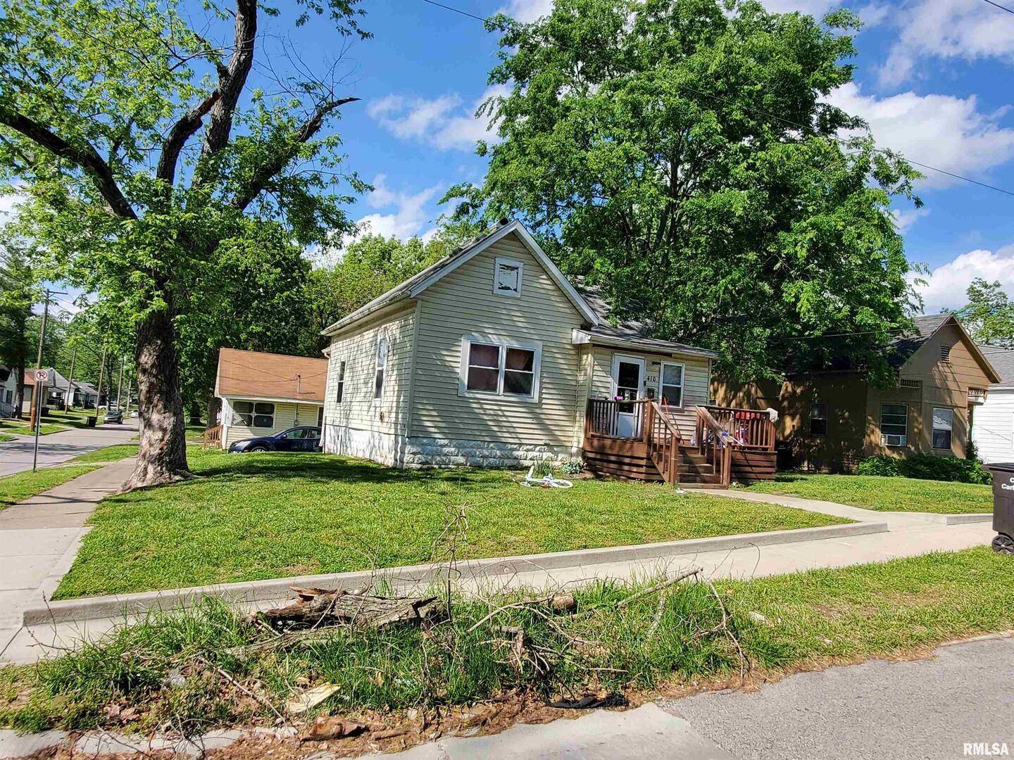 410 W SYCAMORE ST, Carbondale, IL 62901
