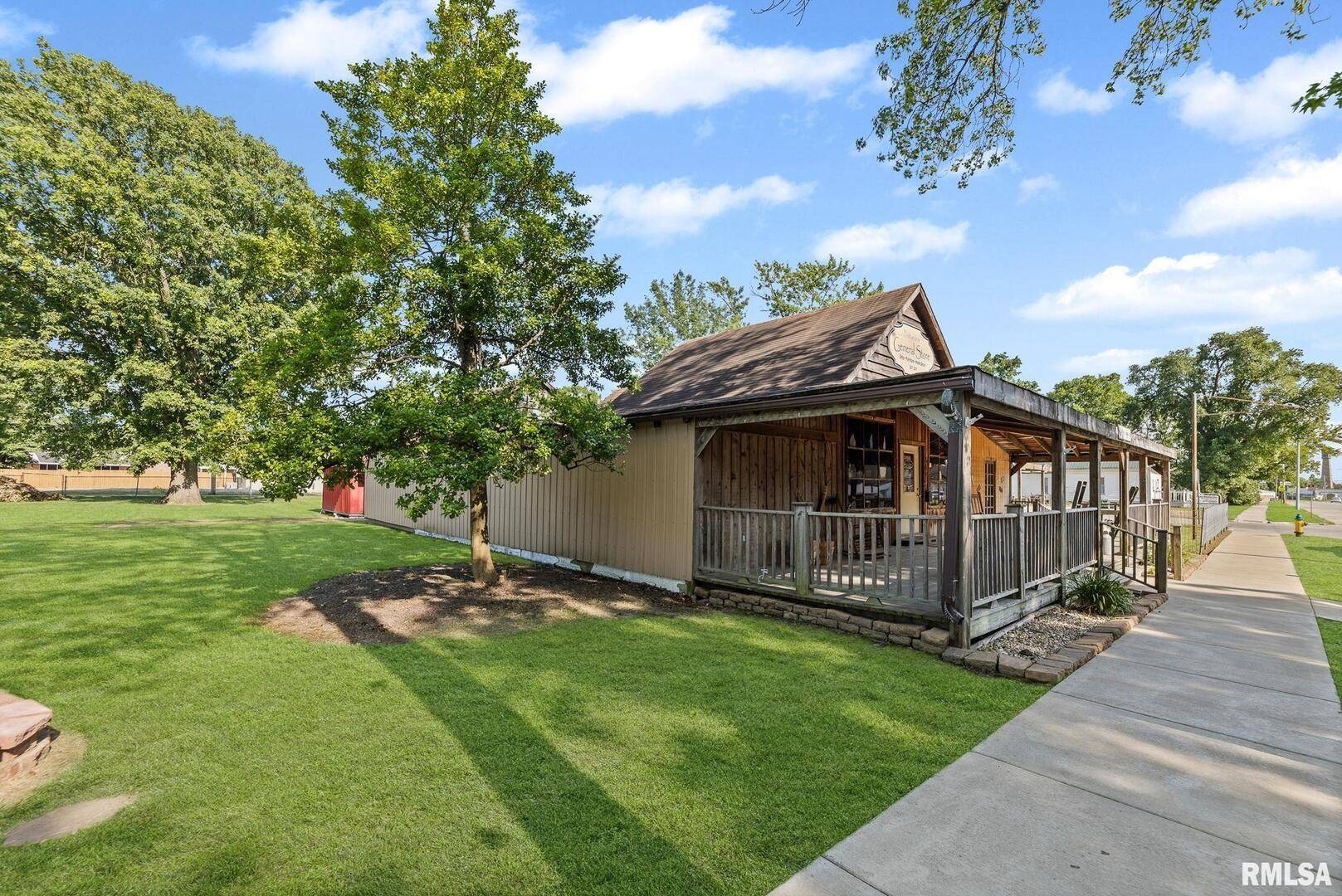 607 N POPLAR ST, Centralia, IL 62801