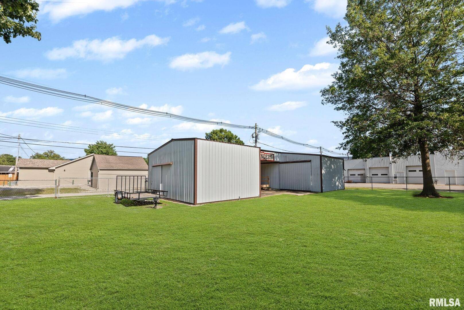 607 N POPLAR ST, Centralia, IL 62801