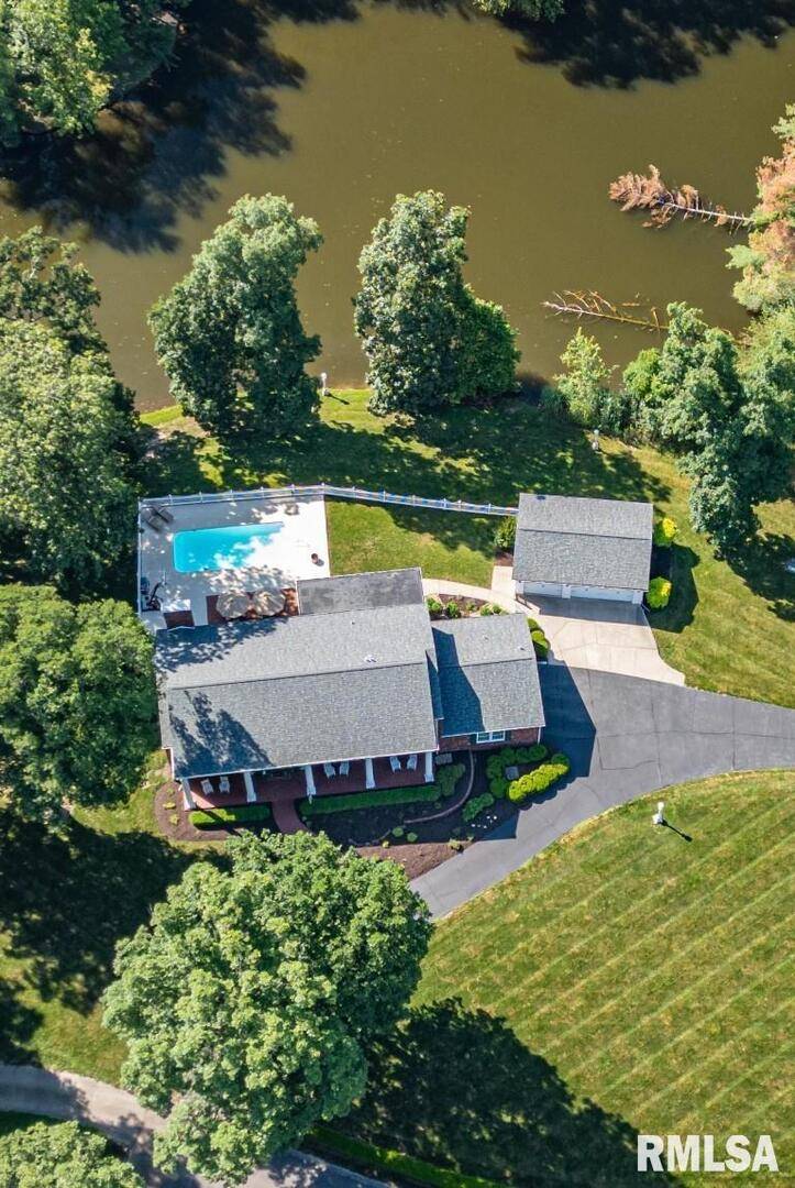616 SEVILLE DR, Mt Vernon, IL 62864