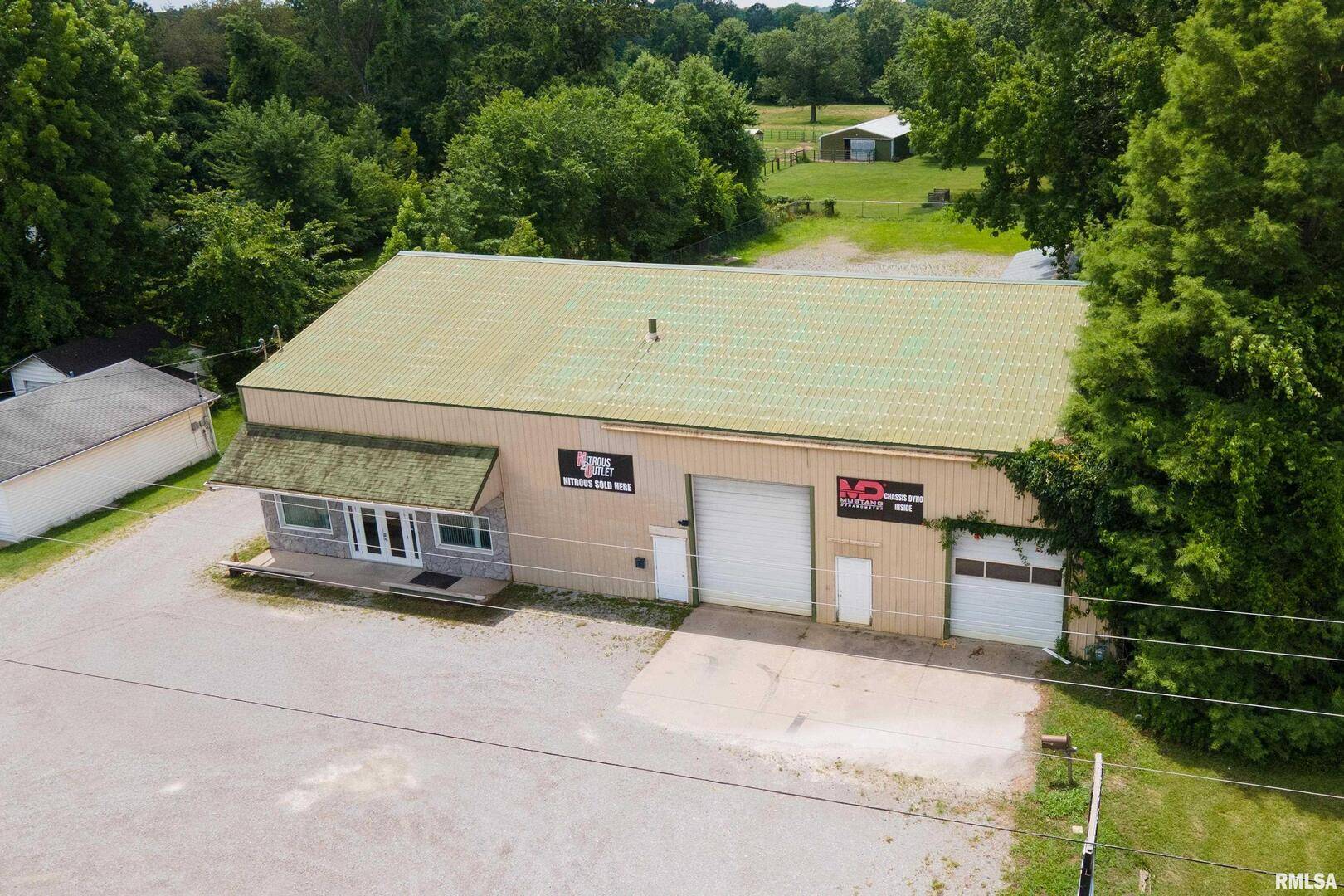 405 S PERSHING ST, Energy, IL 62933