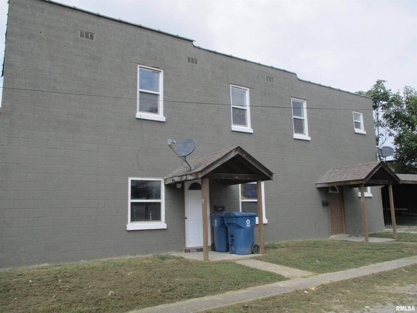 101 E WEBSTER ST, Benton, IL 62812