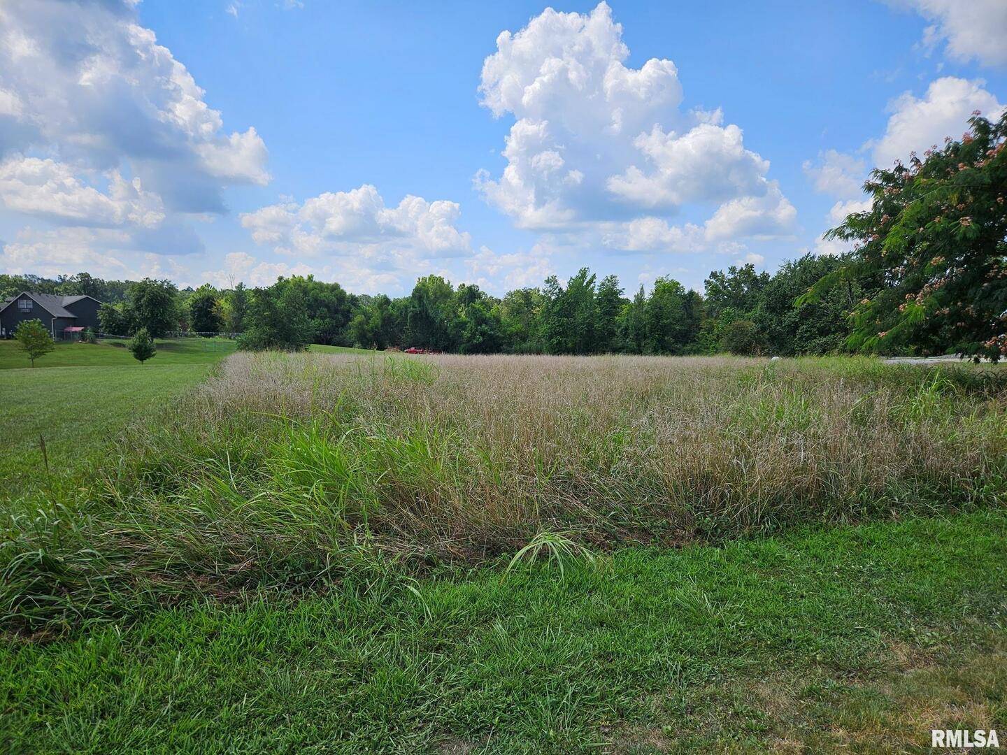 000 Jenna LN, West Frankfort, IL 62896