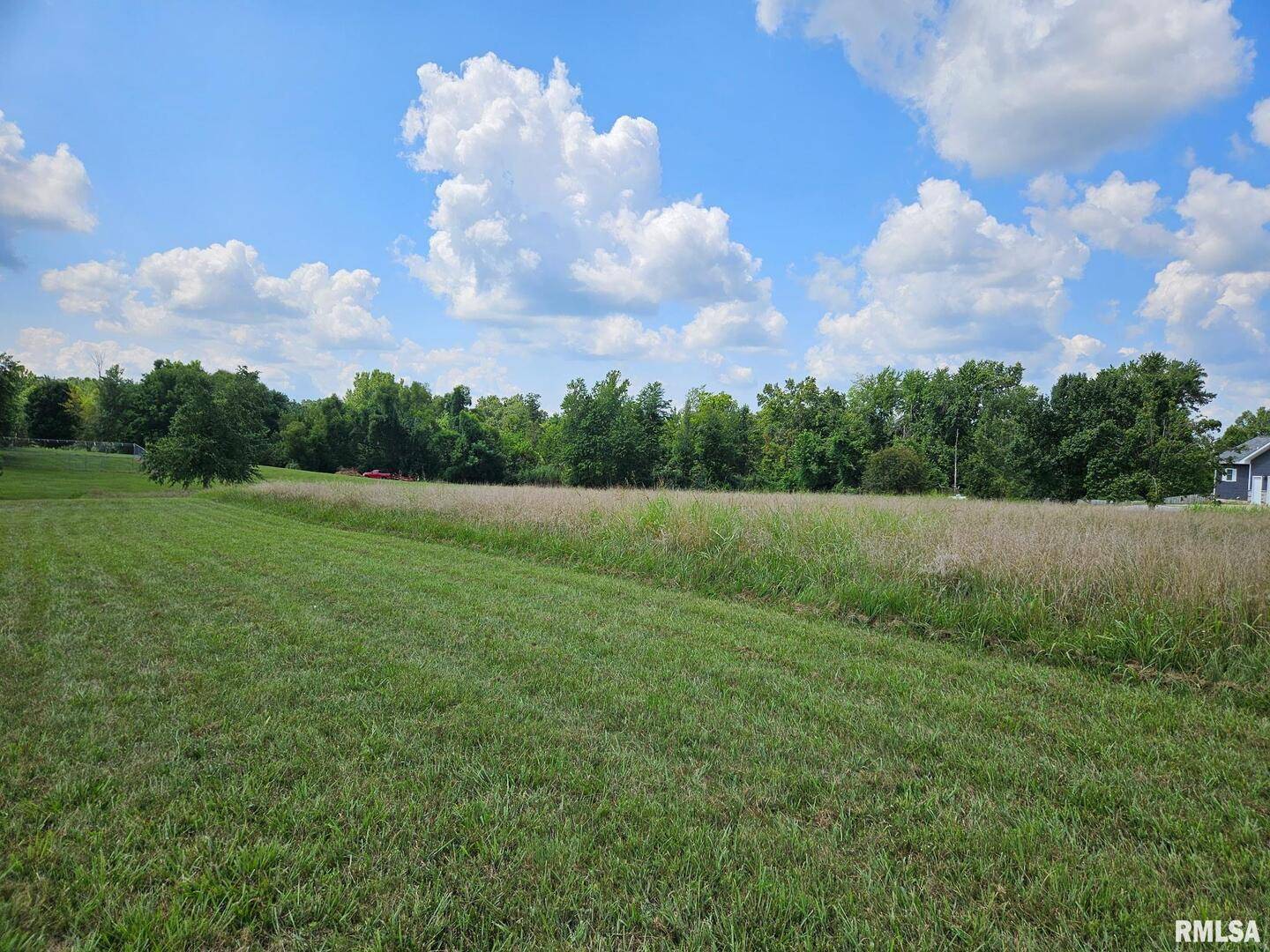 000 Jenna LN, West Frankfort, IL 62896