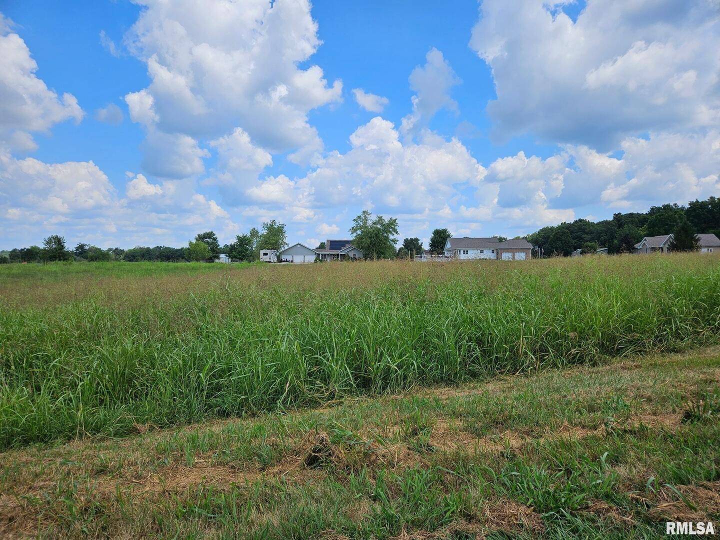 000 Southpoint LN, West Frankfort, IL 62896