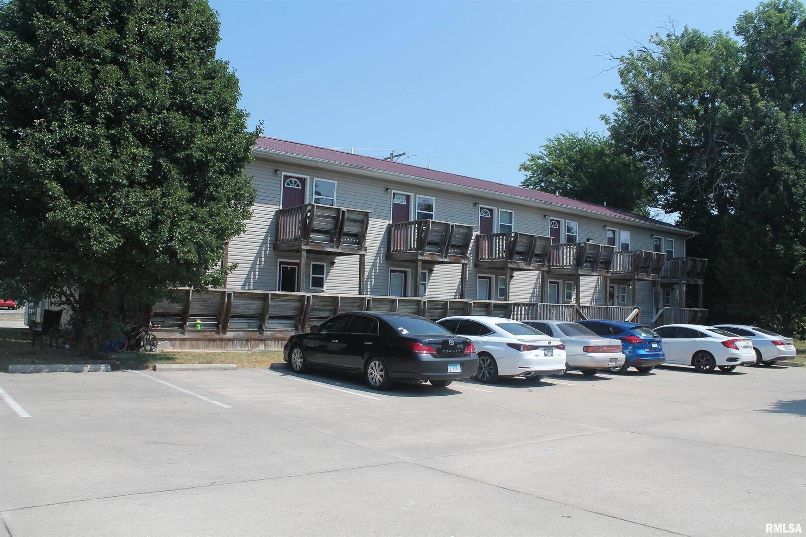 405-419 E MILL ST #14, Carbondale, IL 62901