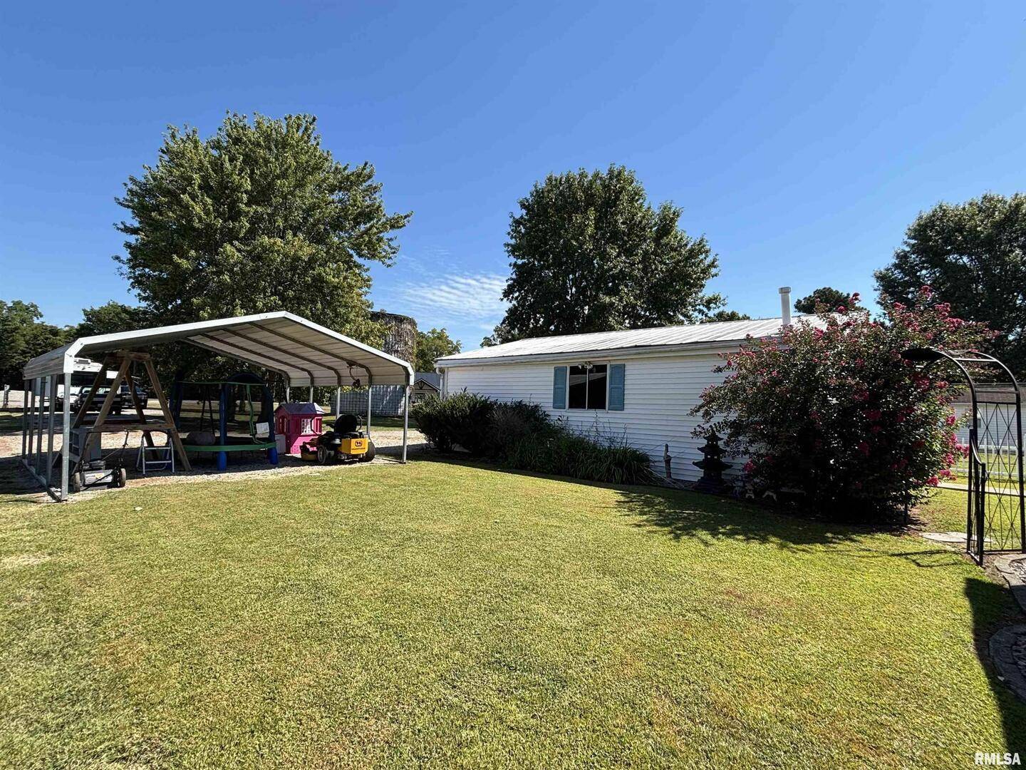 203 E 4TH ST, Brookport, IL 62910