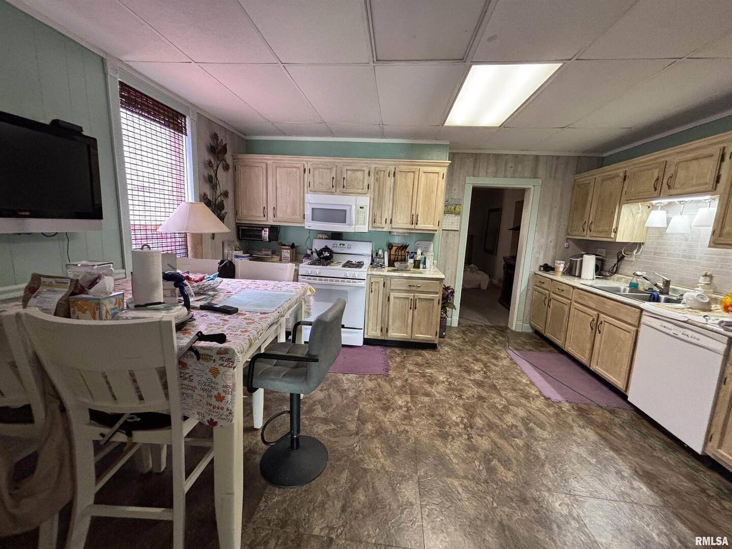 203 E 4TH ST, Brookport, IL 62910