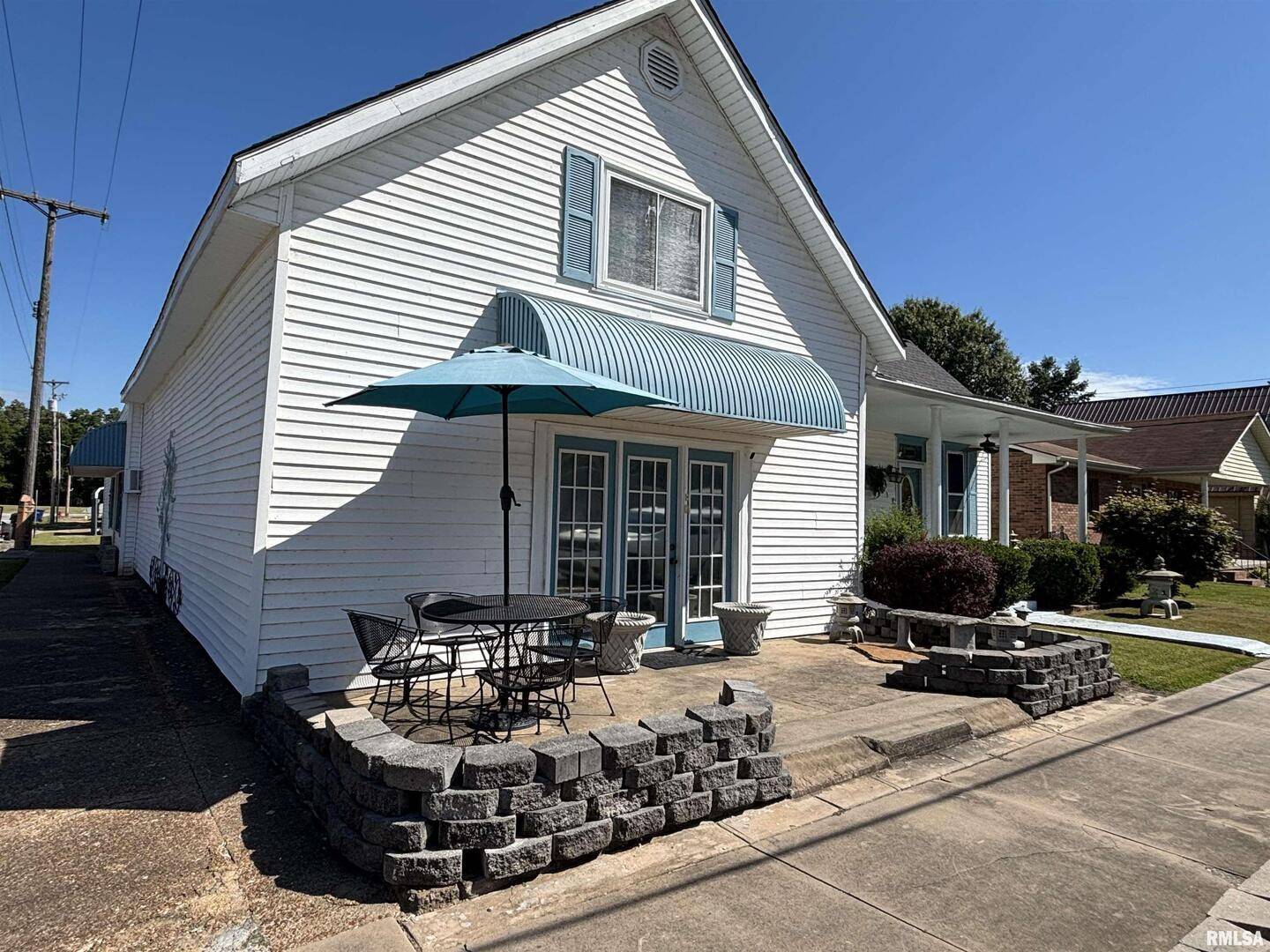 203 E 4TH ST, Brookport, IL 62910