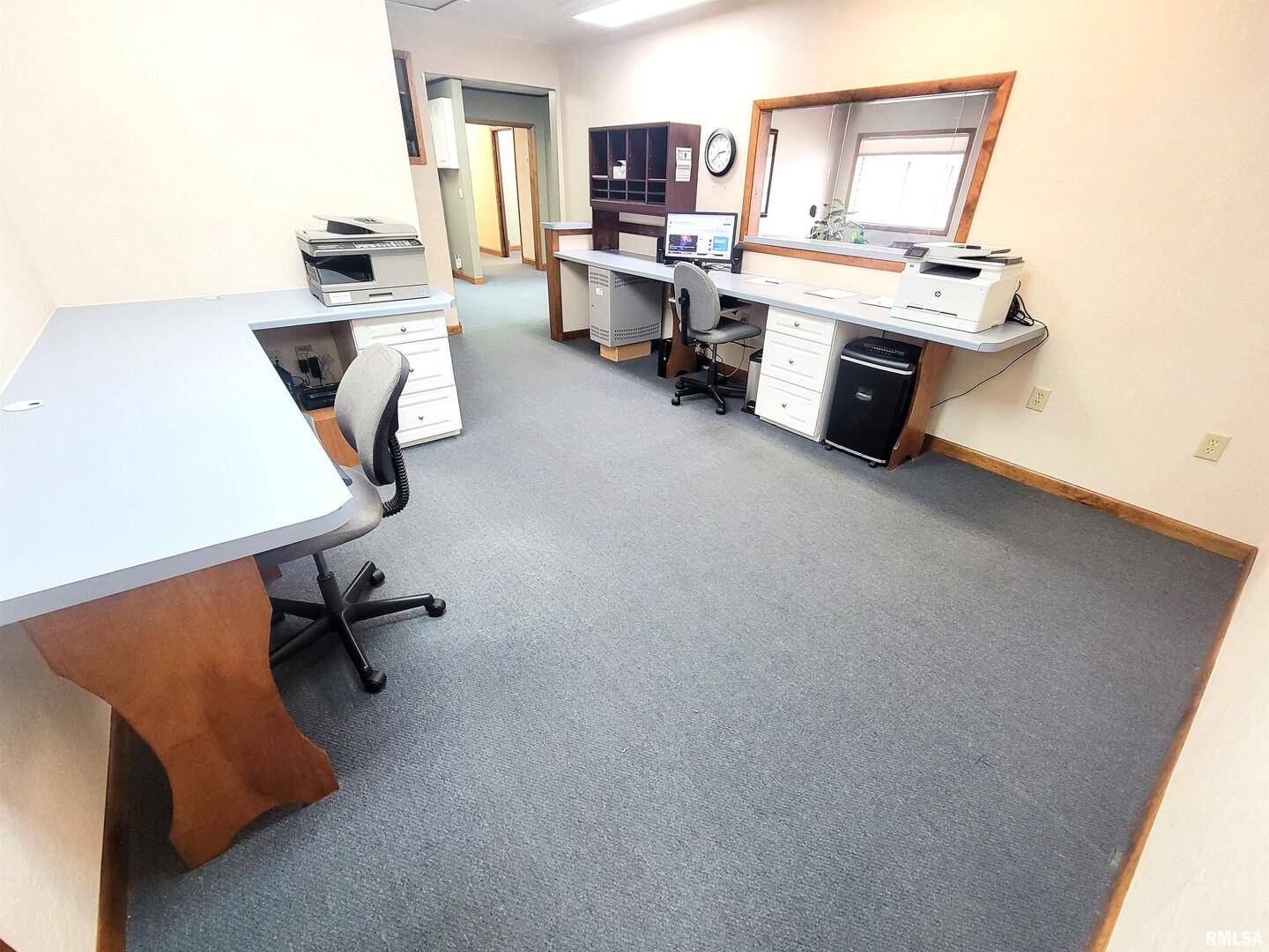 121 W 2ND ST #119, Flora, IL 62839