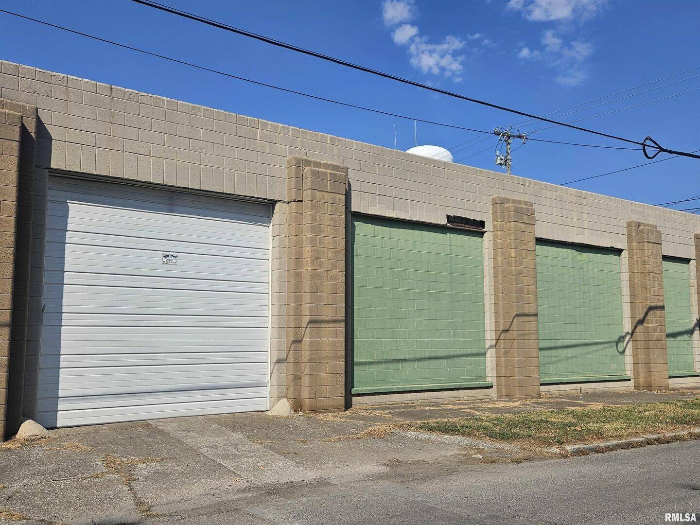 115 N COMMERCIAL ST, Benton, IL 62812