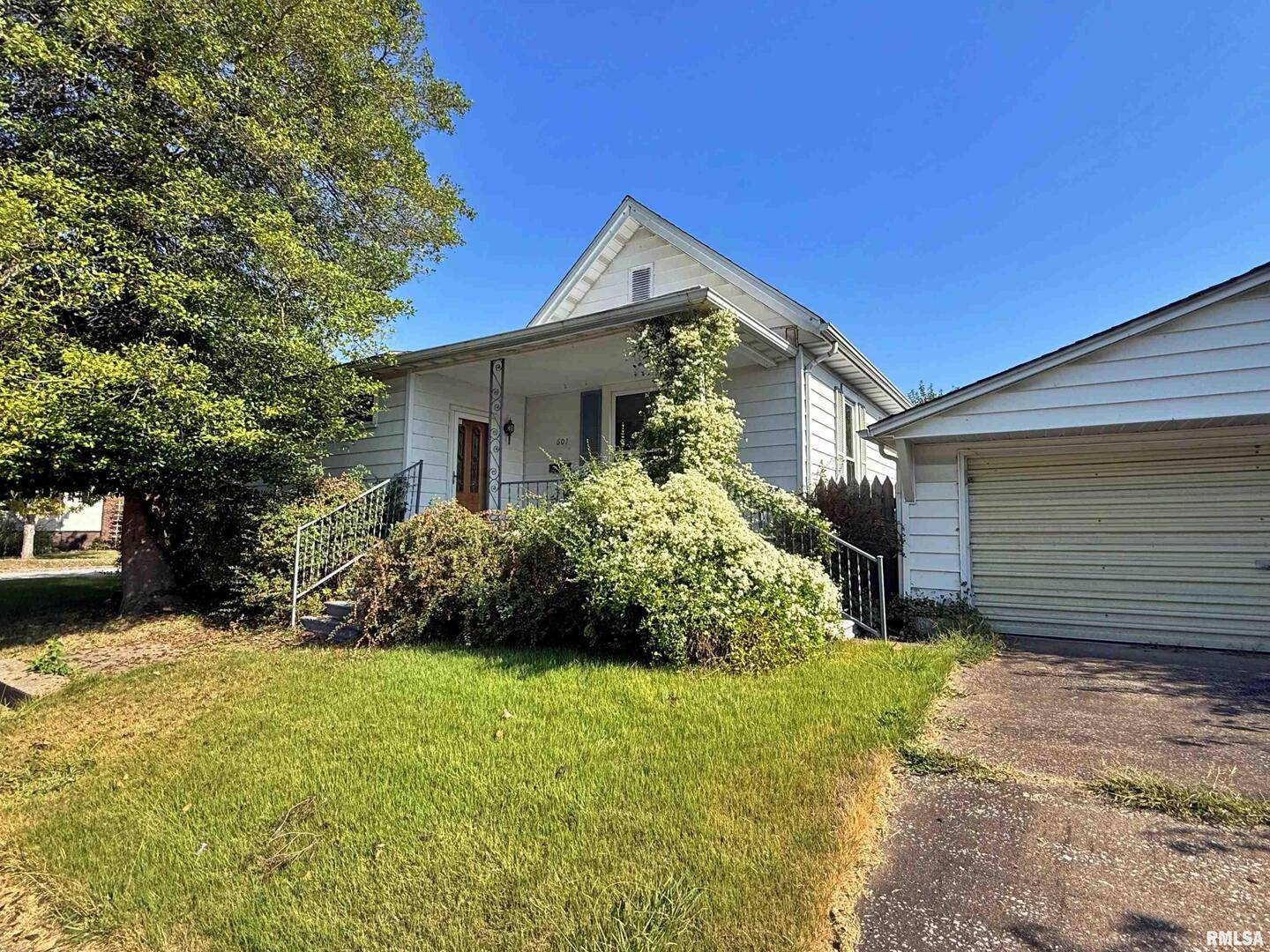 601 E 5TH ST, Metropolis, IL 62960