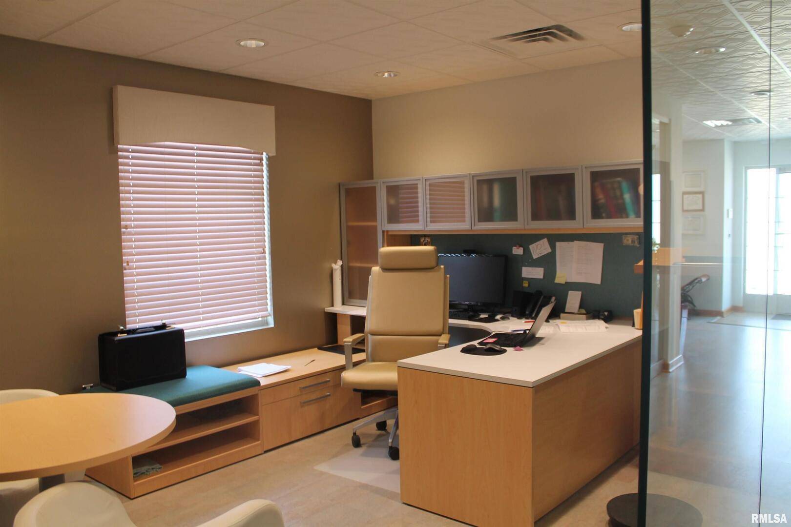3415 Office Park DR #D, Marion, IL 62959