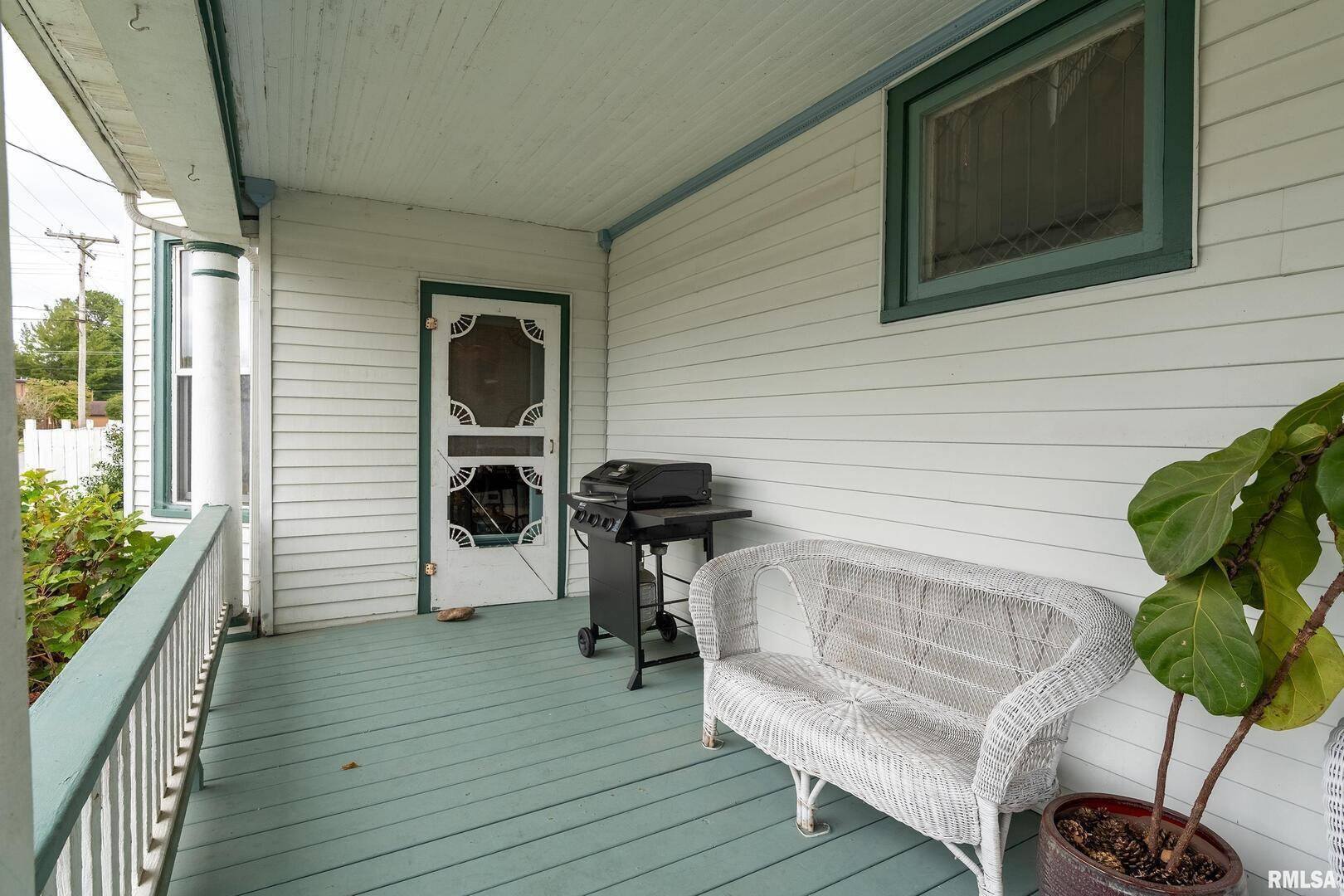 2101 WALNUT ST, Murphysboro, IL 62966