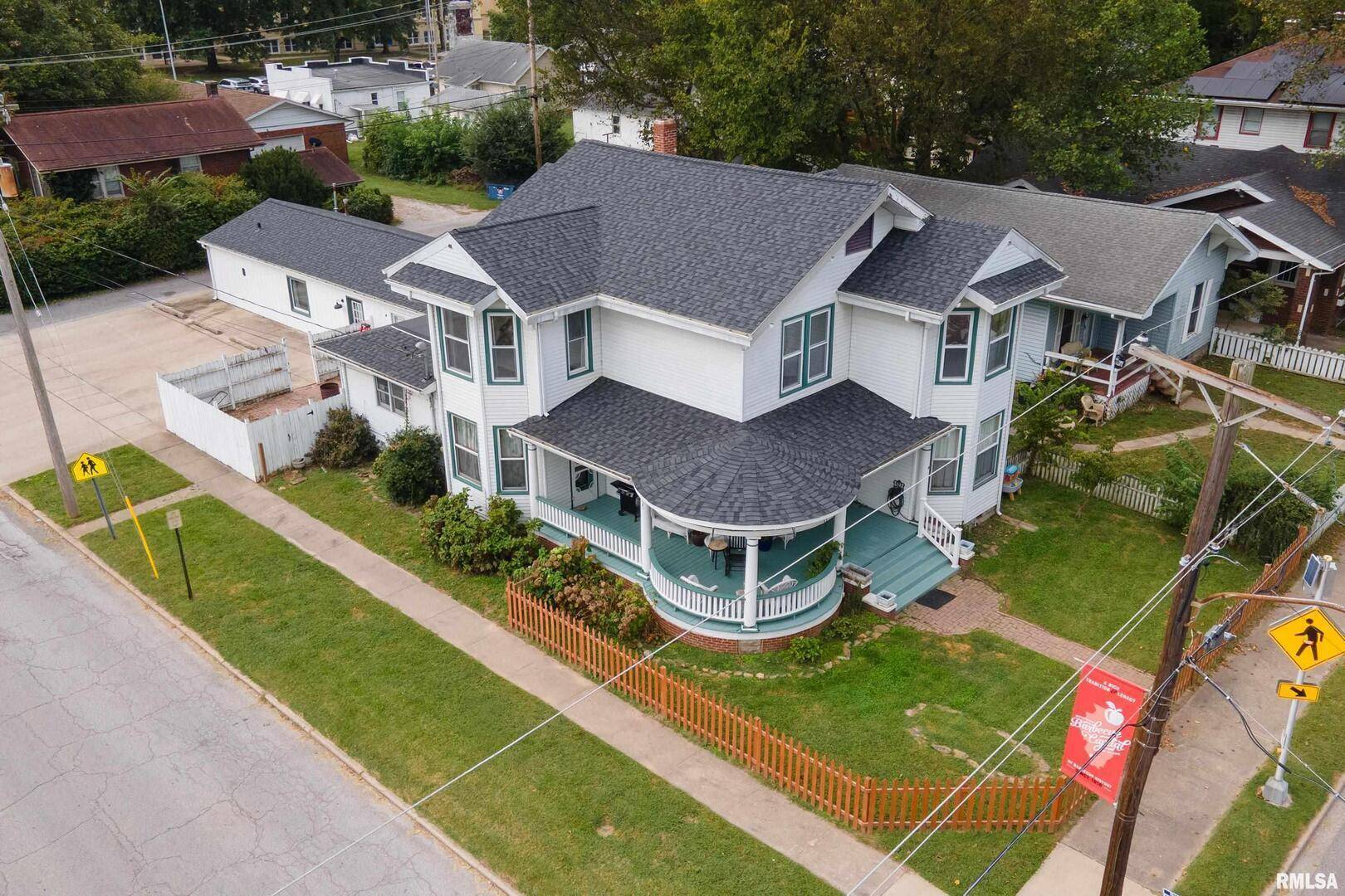 2101 WALNUT ST, Murphysboro, IL 62966
