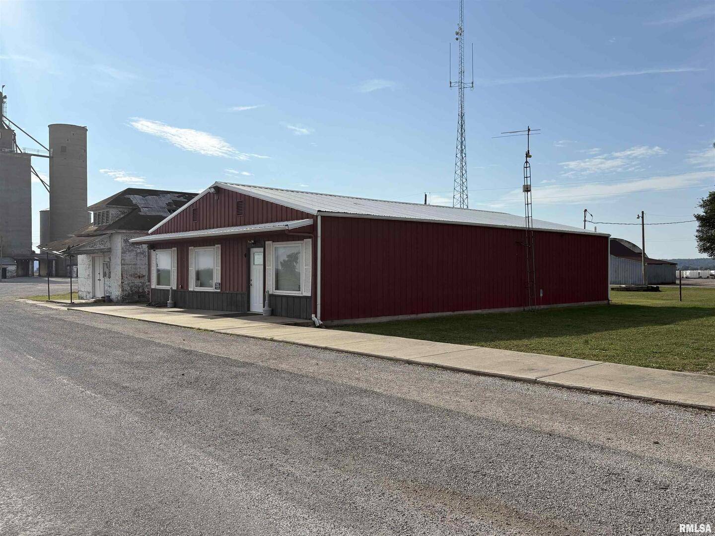 3071 JACOB RD, Jacob, IL 62950