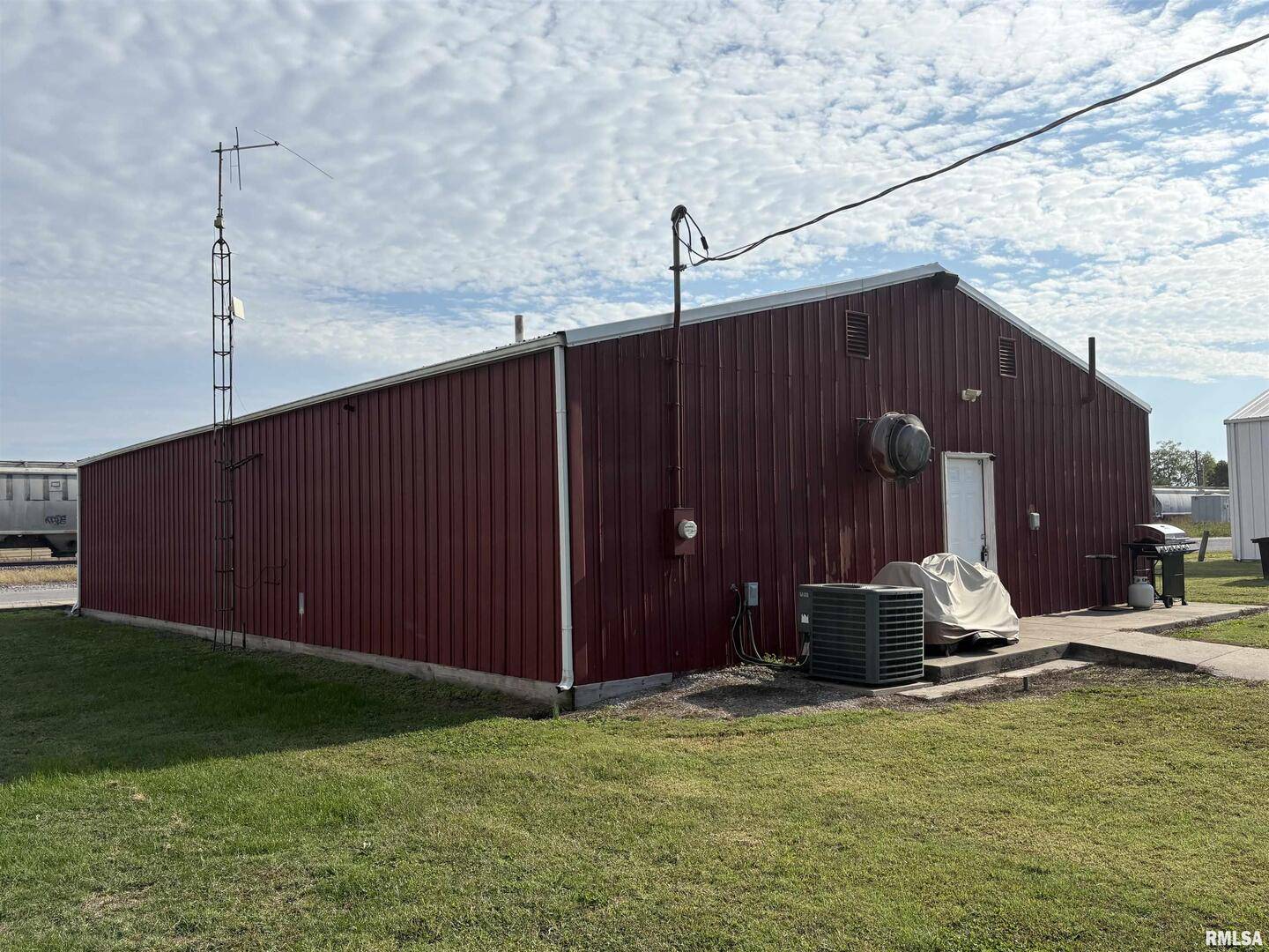 3071 JACOB RD, Jacob, IL 62950
