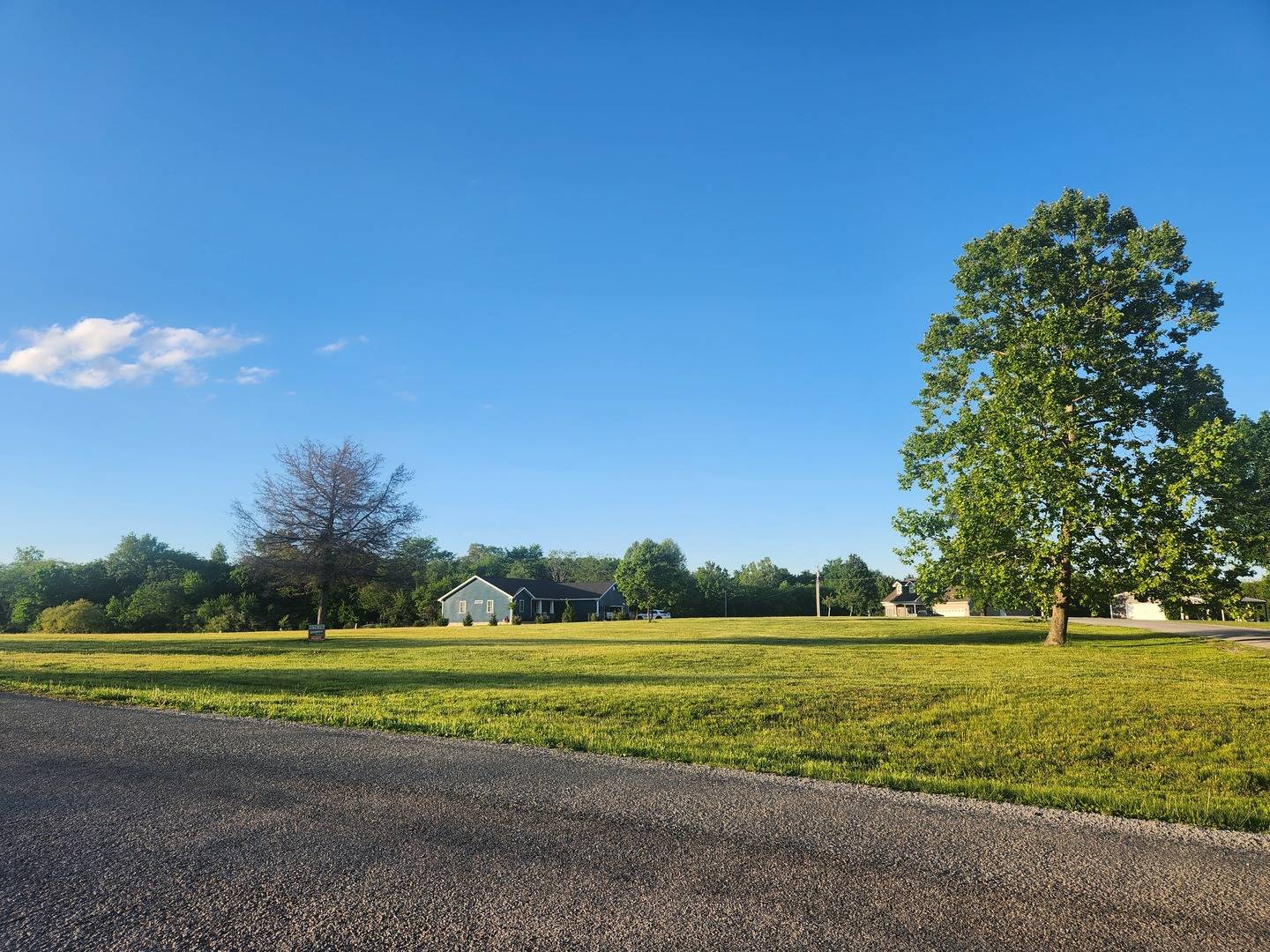 821 Bluebell RD, Duquoin, IL 62832