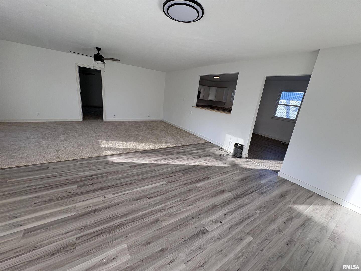 3305 Selmaville RD, Salem, IL 62881