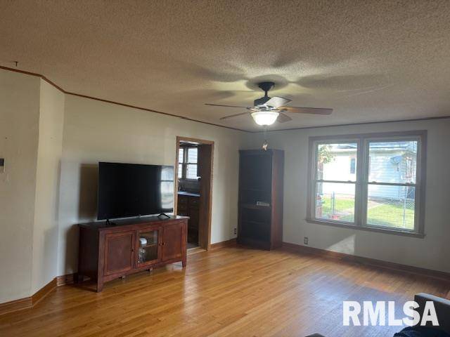 306 S MADISON ST, Marion, IL 62959