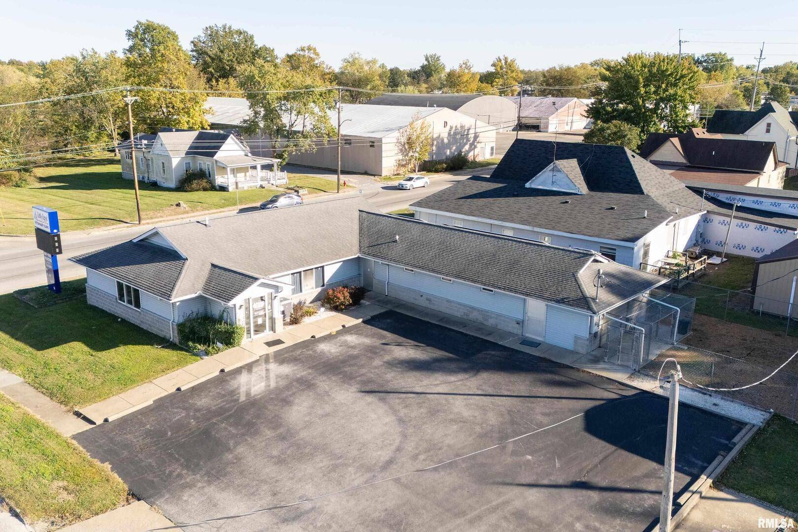 602 S COURT ST, Marion, IL 62959
