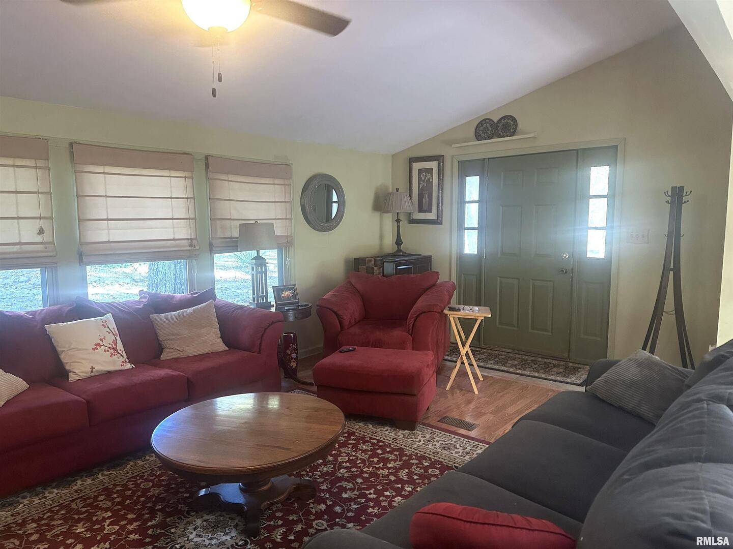 138 Worthen RD, Murphysboro, IL 62966
