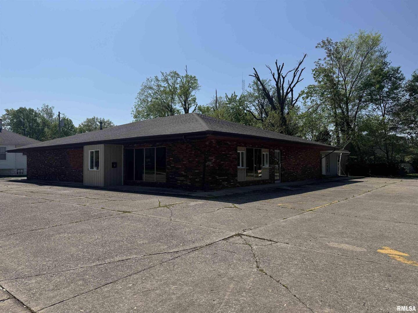 705 S POPLAR ST, Centralia, IL 62801