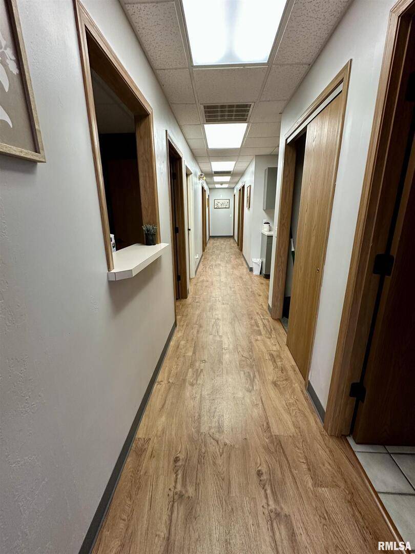 1009 S 42ND ST #Suite 5, Mt Vernon, IL 62864