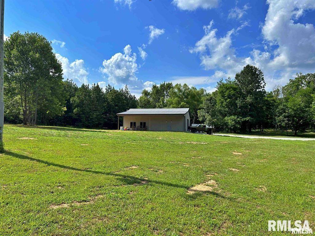 40 Presley LOOP, Golconda, IL 62938