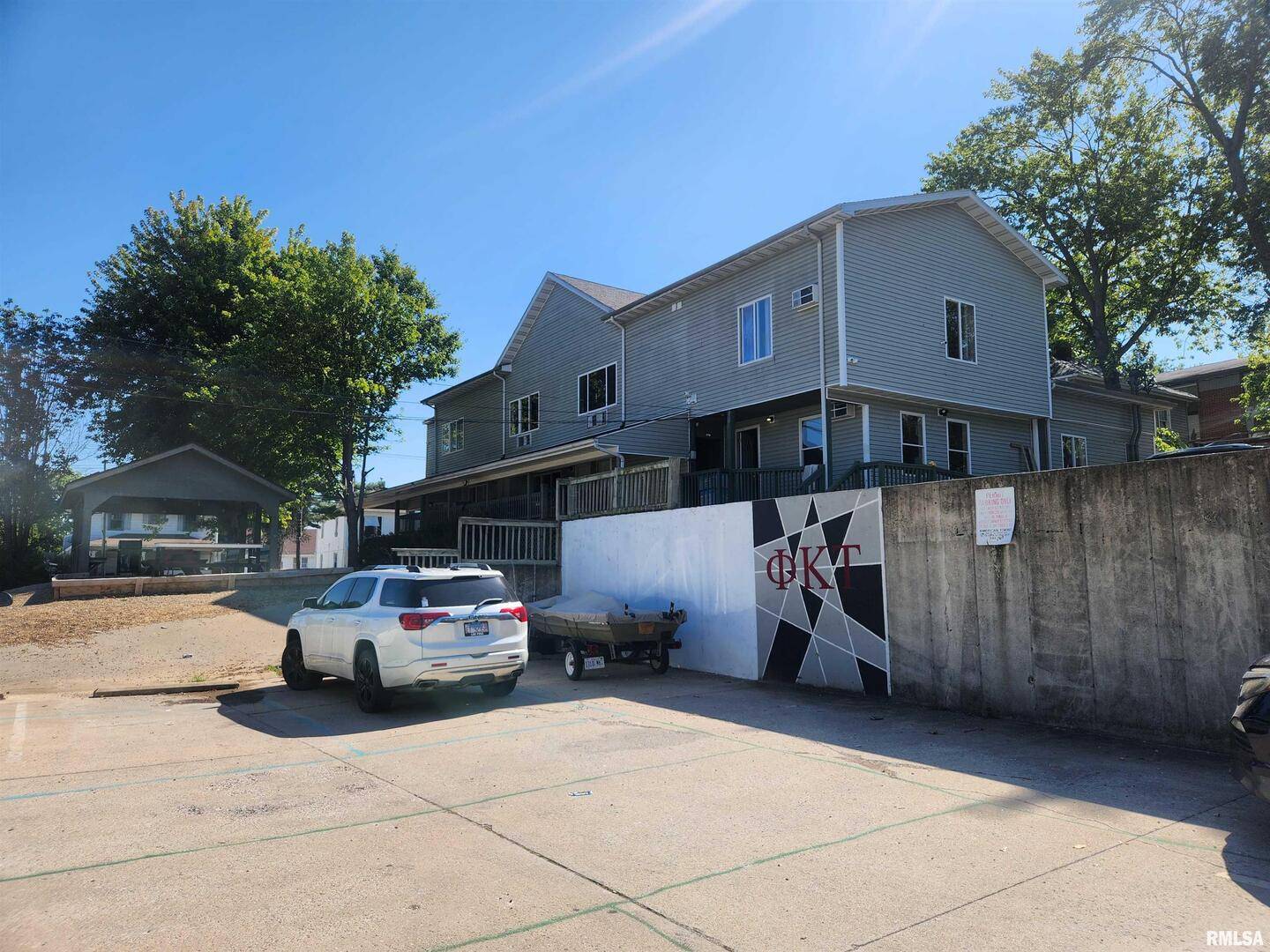 502 S UNIVERSITY AVE, Carbondale, IL 62901