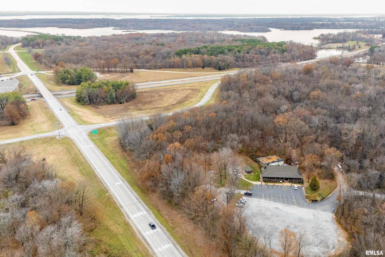 14931 Highway 37 HWY, Whittington, IL 62897