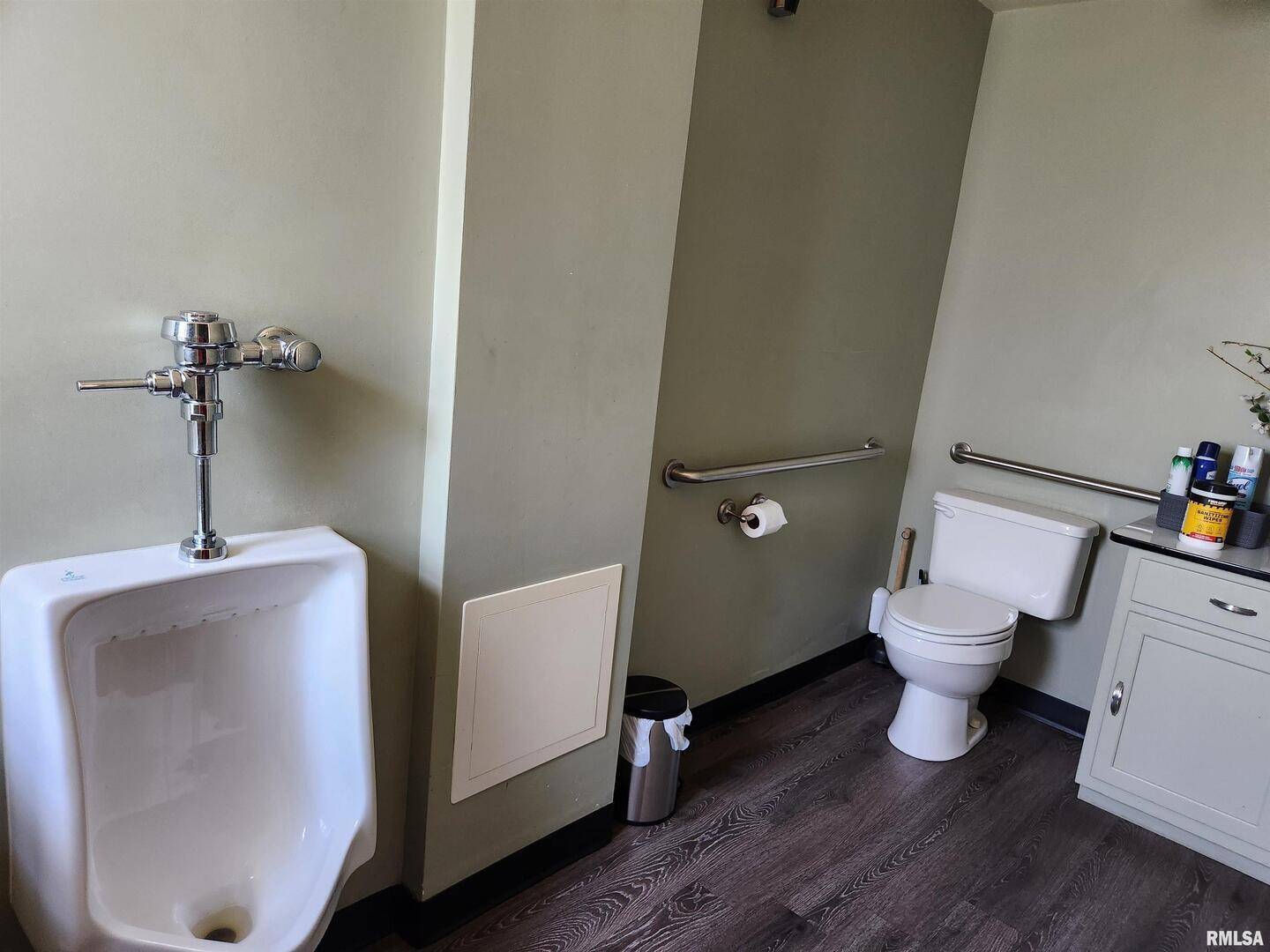 815-9 BROADWAY ST #9, Mt Vernon, IL 62864