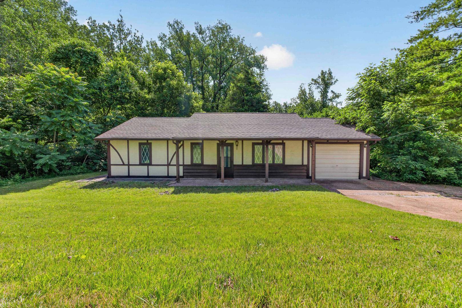 12 EDGEWOOD LN, Belleville, IL 62223