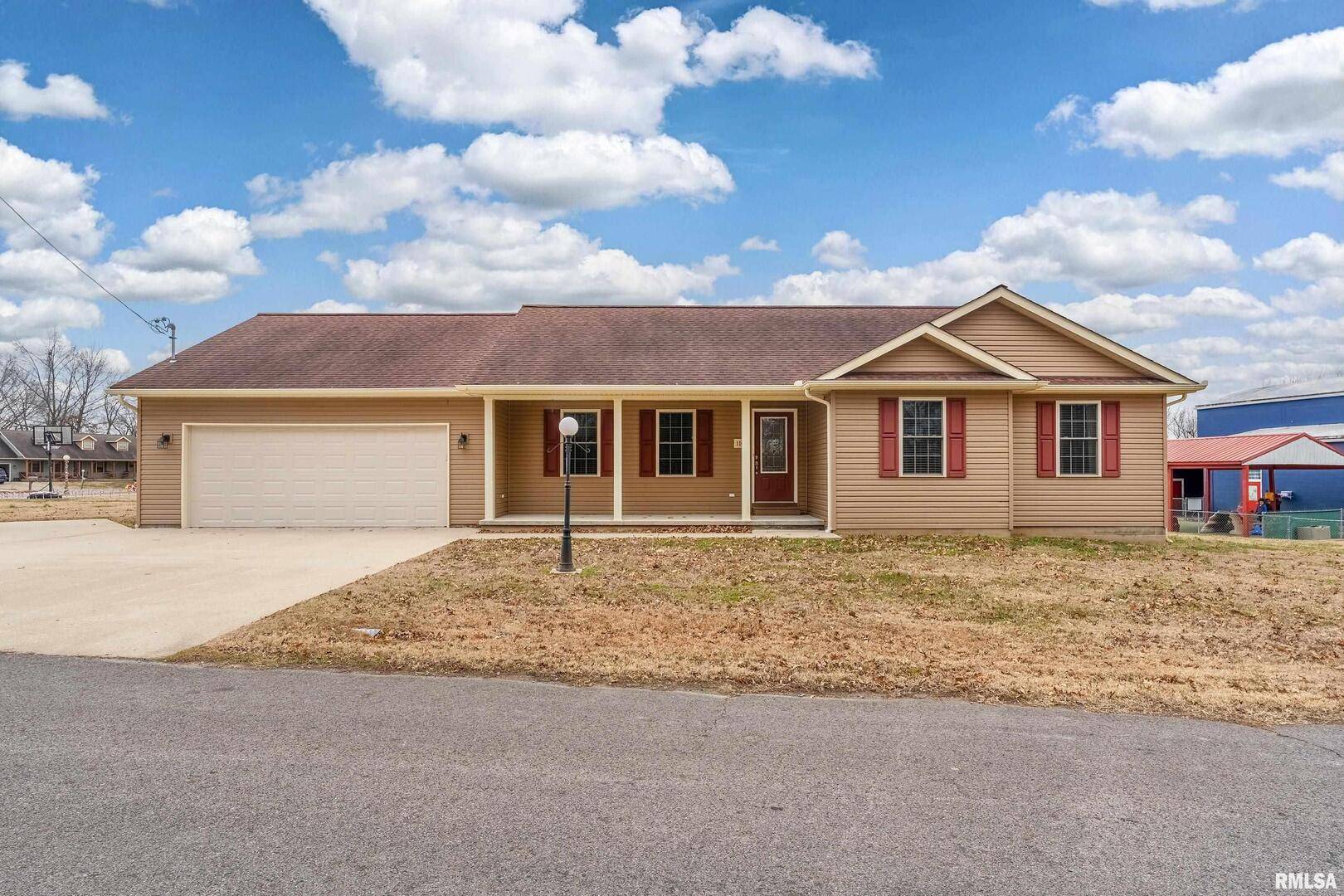 1101 CALIFORNIA ST, Carterville, IL 62918