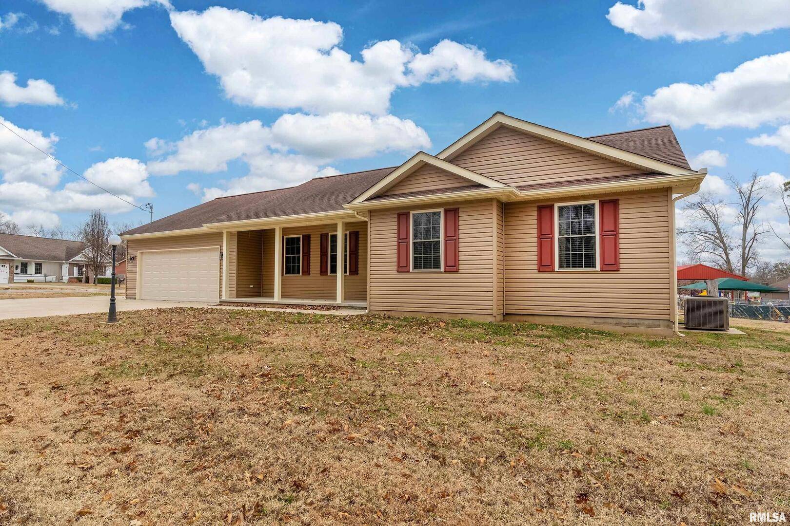 1101 CALIFORNIA ST, Carterville, IL 62918