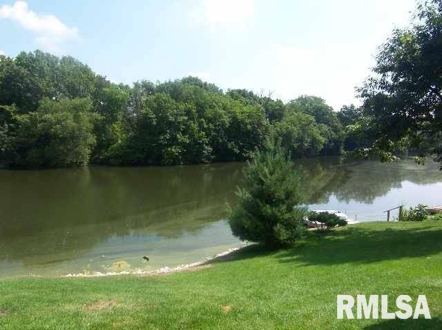 103 RUSTIC LAKE CT, Colona, IL 61241