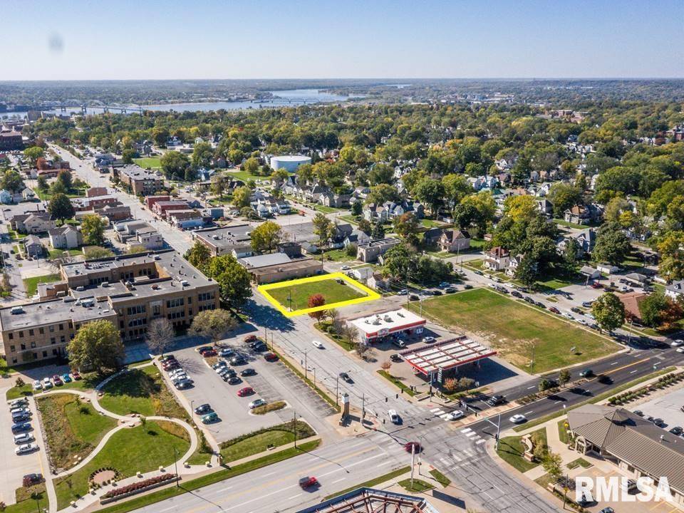 1720 N HARRISON ST, Davenport, IA 52803