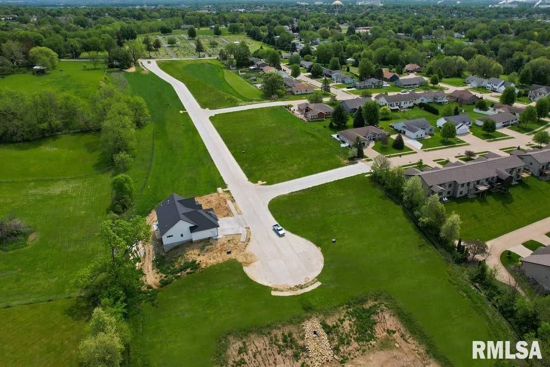 1818 Zara, Clinton, IA 52732