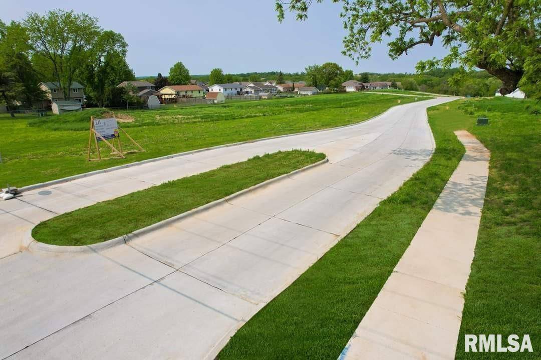1818 Zara, Clinton, IA 52732