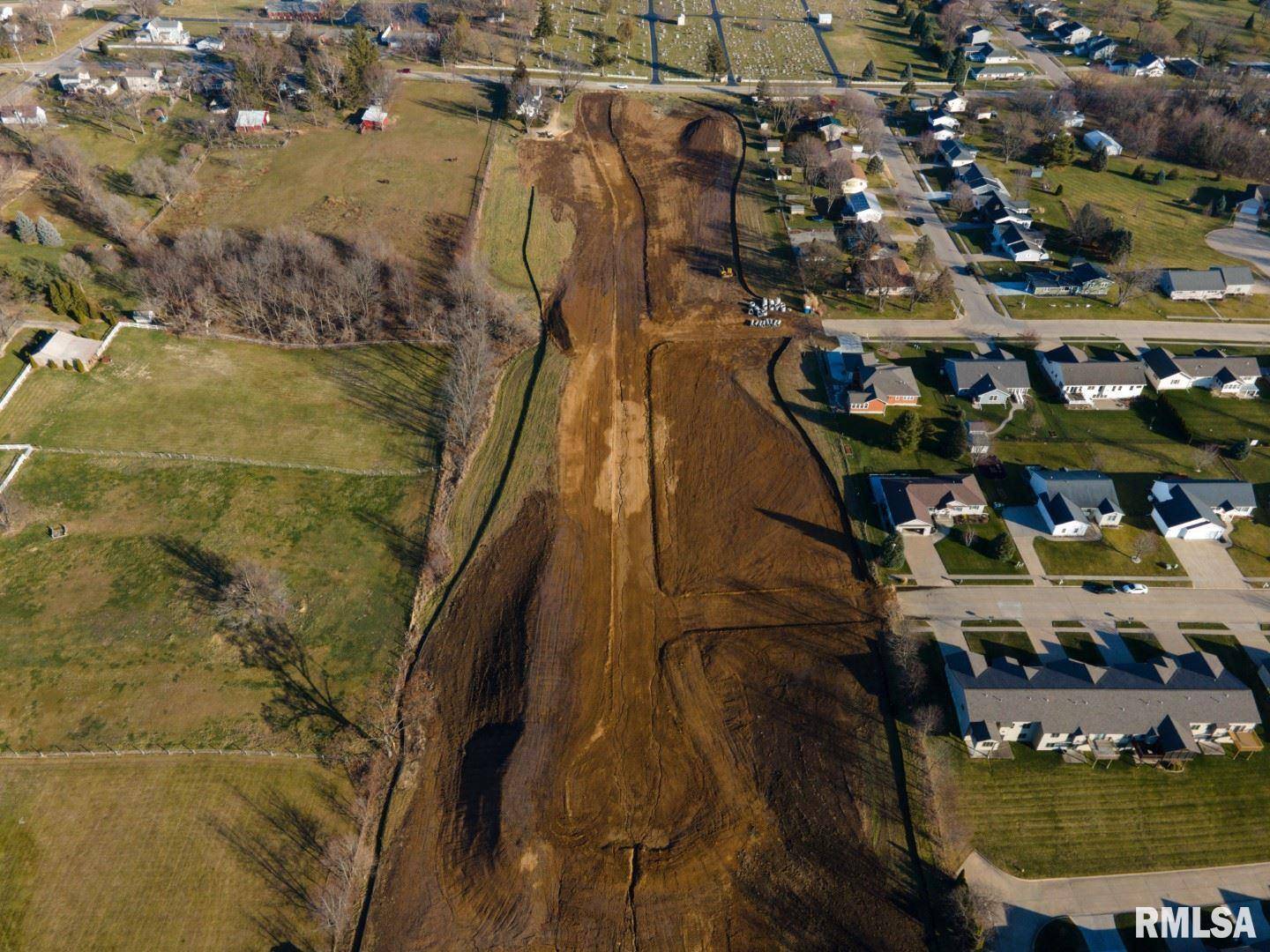 1824 Zara, Clinton, IA 52732