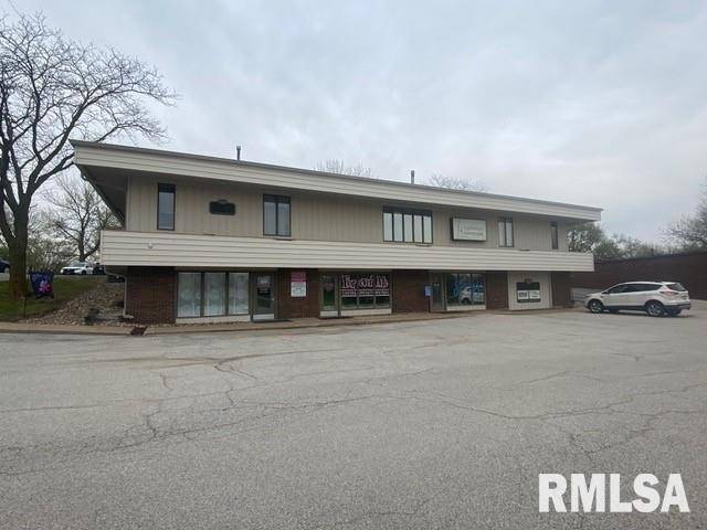 3565 UTICA RIDGE RD #F, Bettendorf, IA 52722