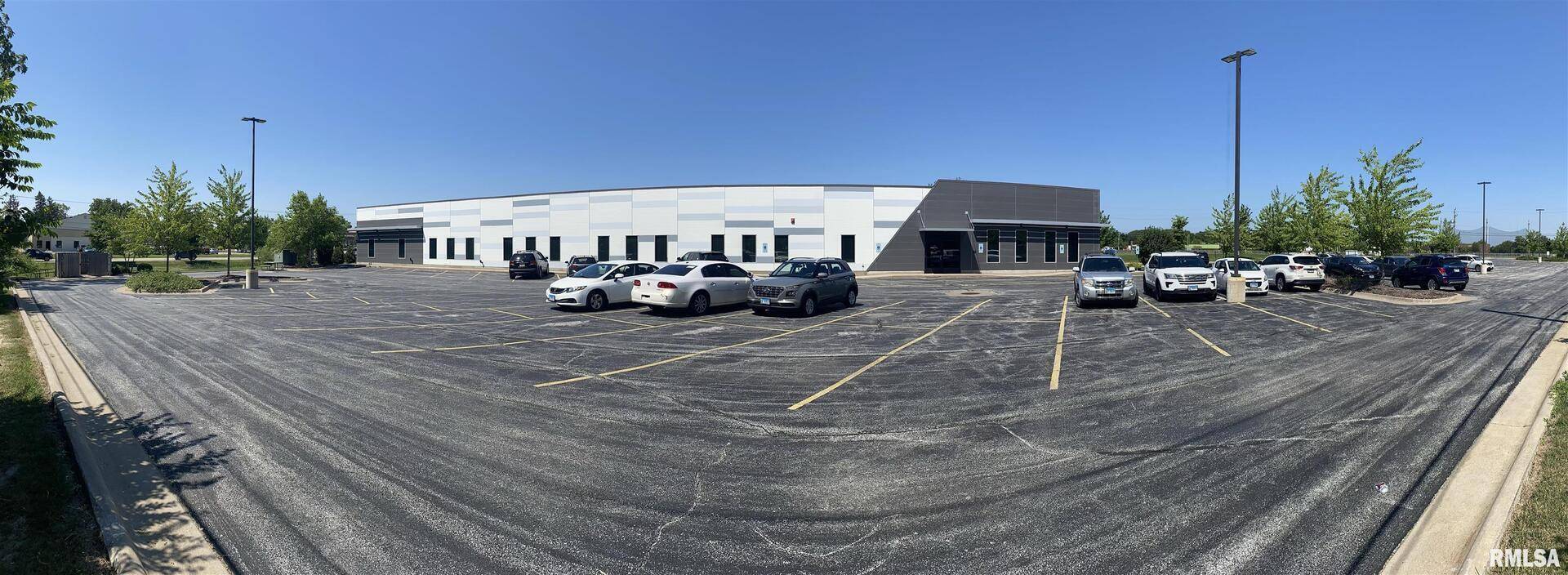 5320 22ND AVE, Moline, IL 61265