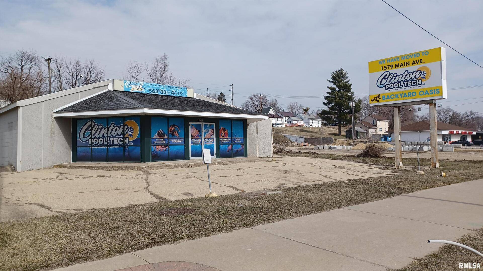 1630 Camanche AVE, Clinton, IA 52732