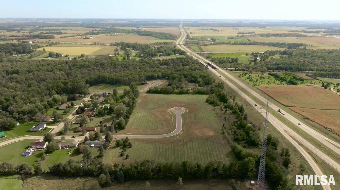 326 SILVER CREEK RD, De Witt, IA 52742