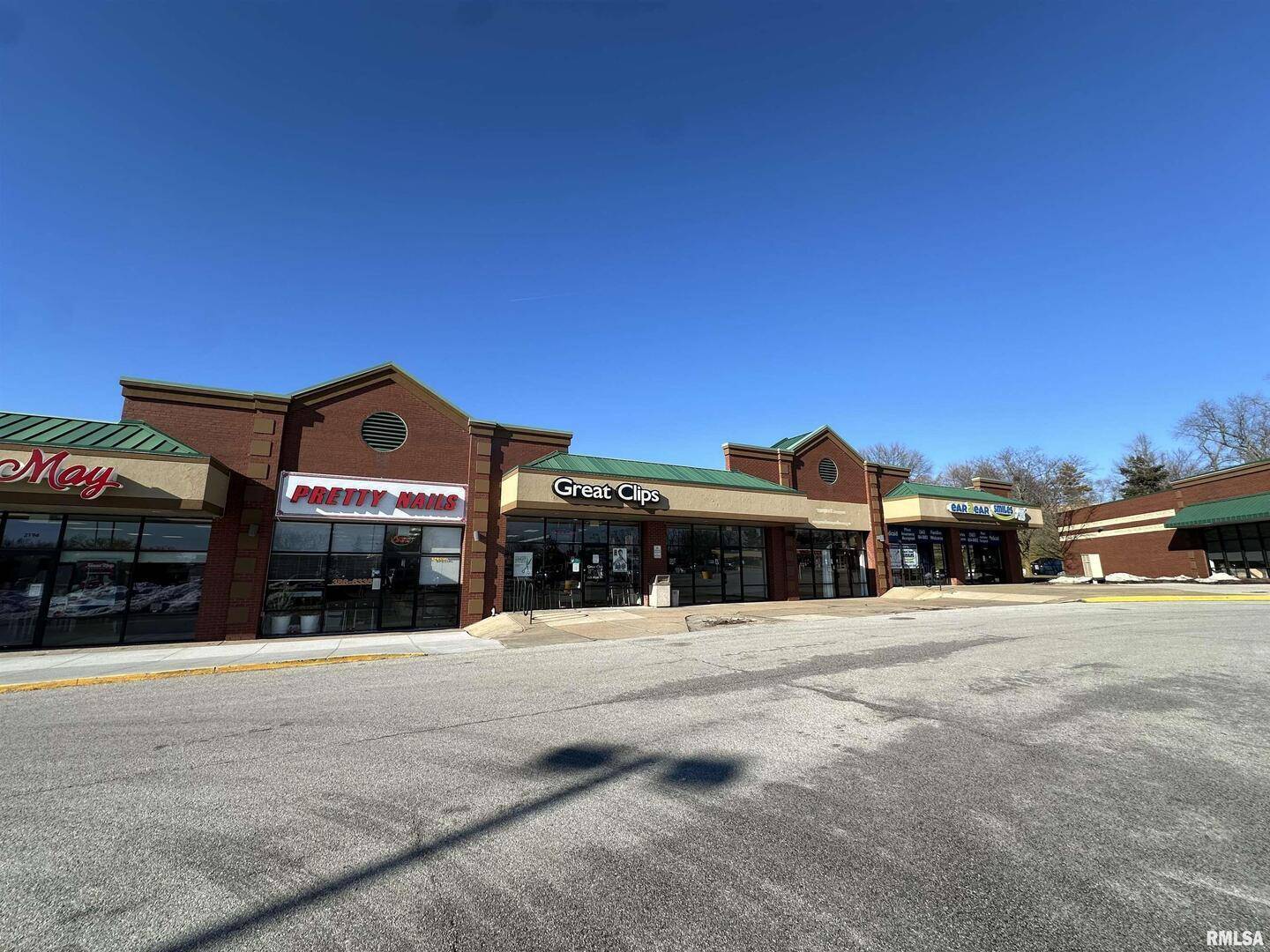 2140 W KIMBERLY RD #6, Davenport, IA 52806
