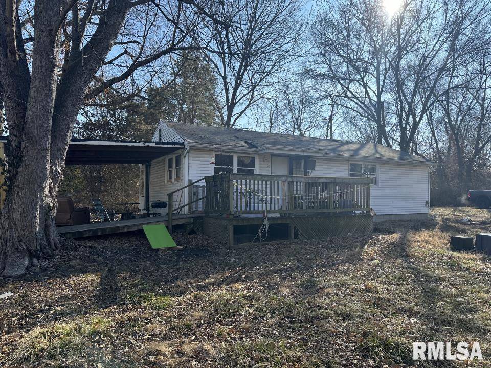909 W SYCAMORE ST, Carbondale, IL 62901