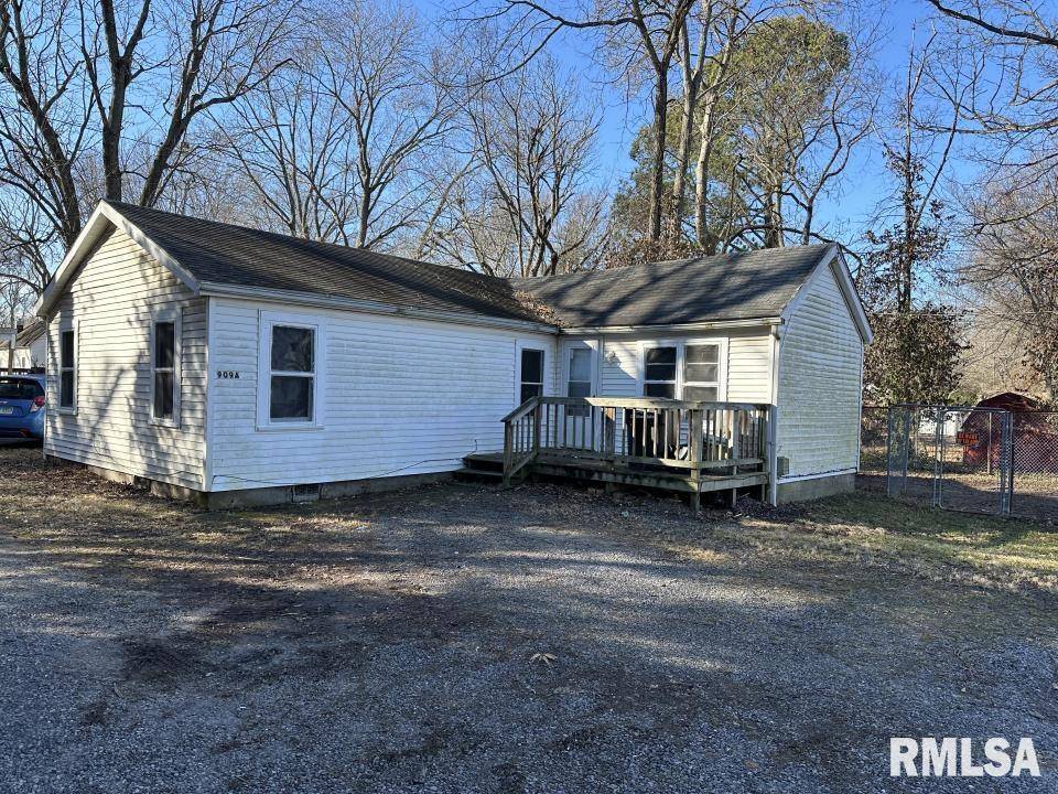 909 W SYCAMORE ST, Carbondale, IL 62901